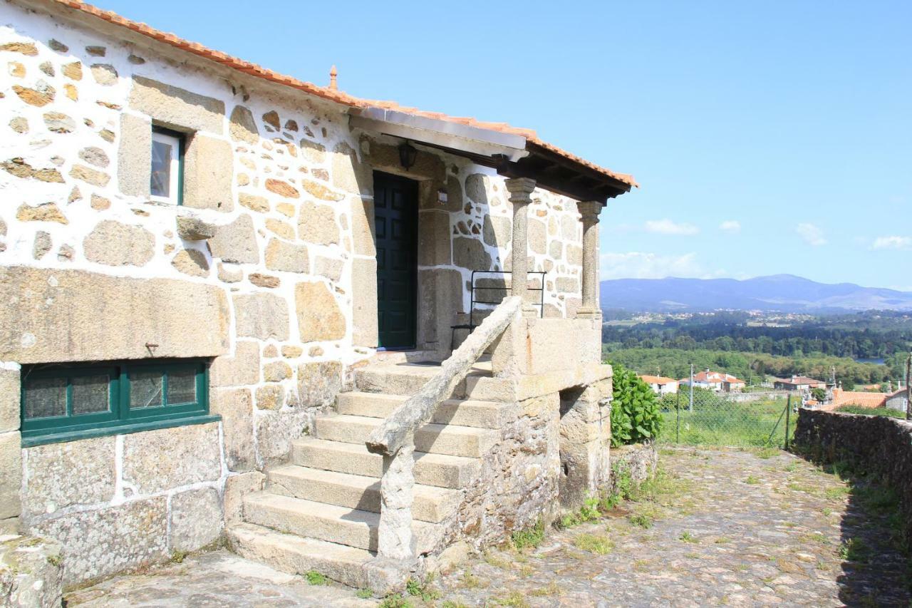 Casas Da Loureira - Casa Do Pote Affittacamere Vila Nova de Cerveira Esterno foto